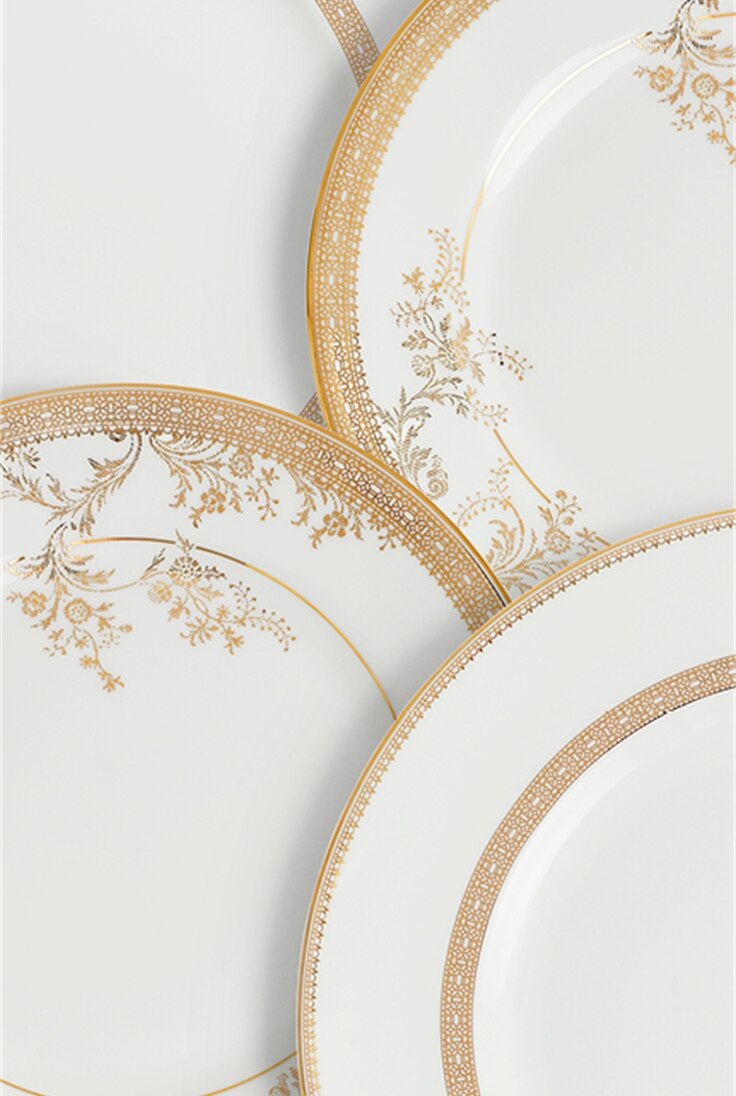 https://www.wedgwood.com/-/media/wedgwood/images/wedgwood/collections/sale-page/winter-sale/wedgwood_winter_sale_2023_431x699_plp_banner_04.jpg?q=100&iw=736&ih=1096&crop=1